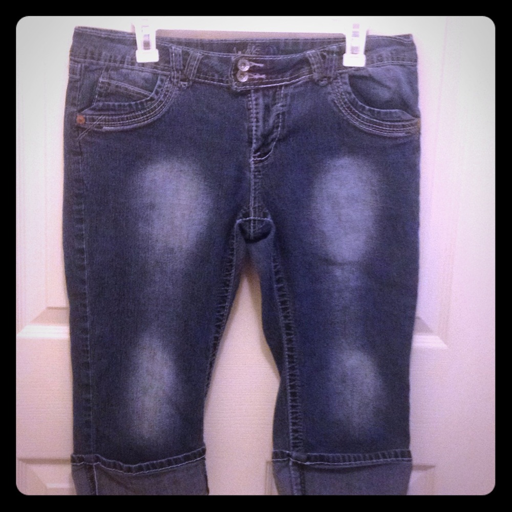 Angels Capri Knee Length Shorts/Capris